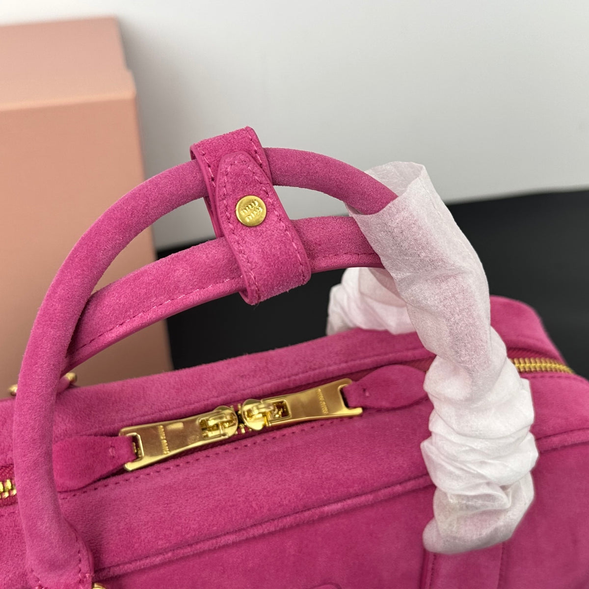 146PA153B Popular leather bags