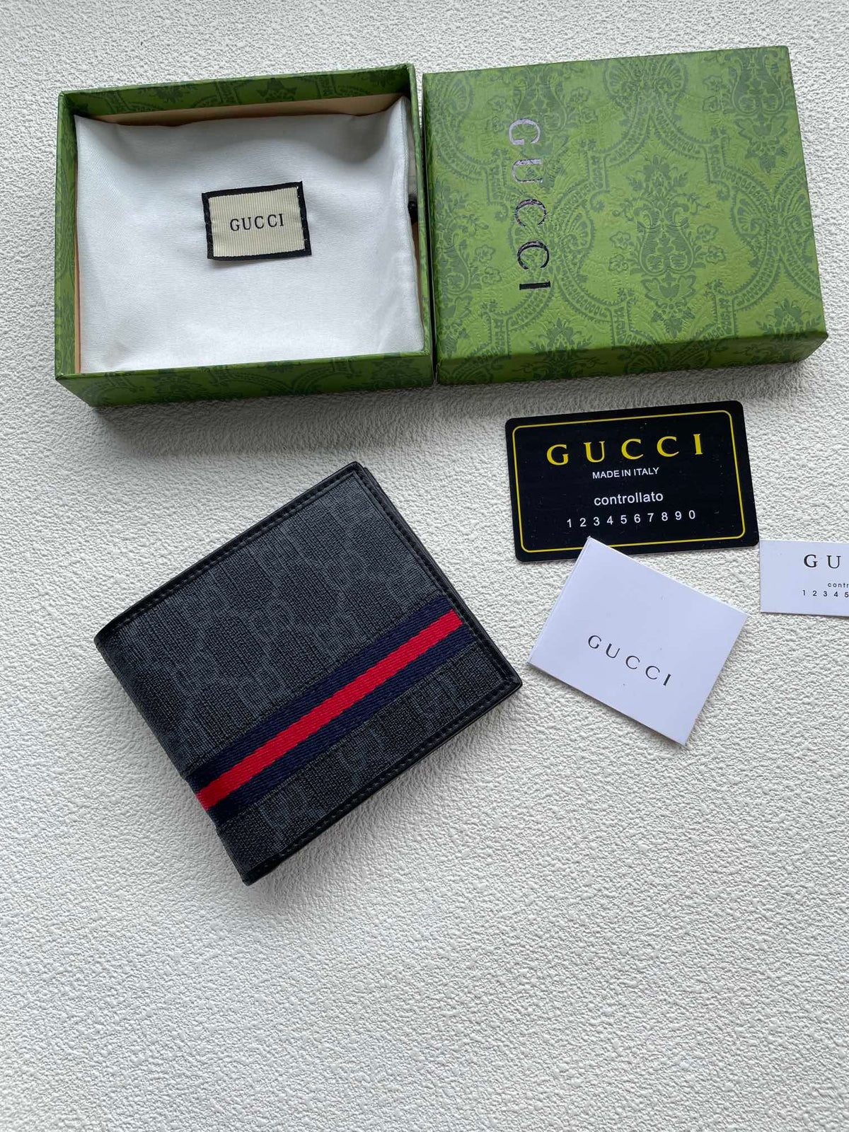 146XB9B Popular leather wallets ( with full packaging )