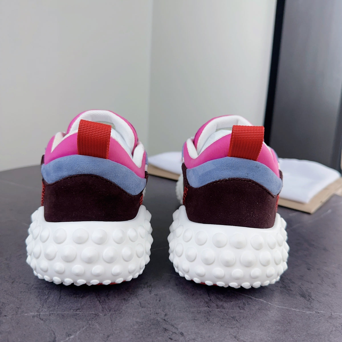 Z2P96A11 Popular high-quality shoes