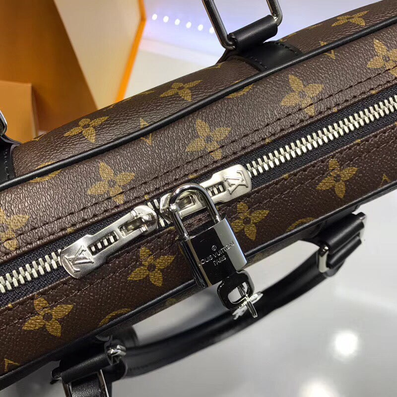 B1N67E14 Fashion leather bag