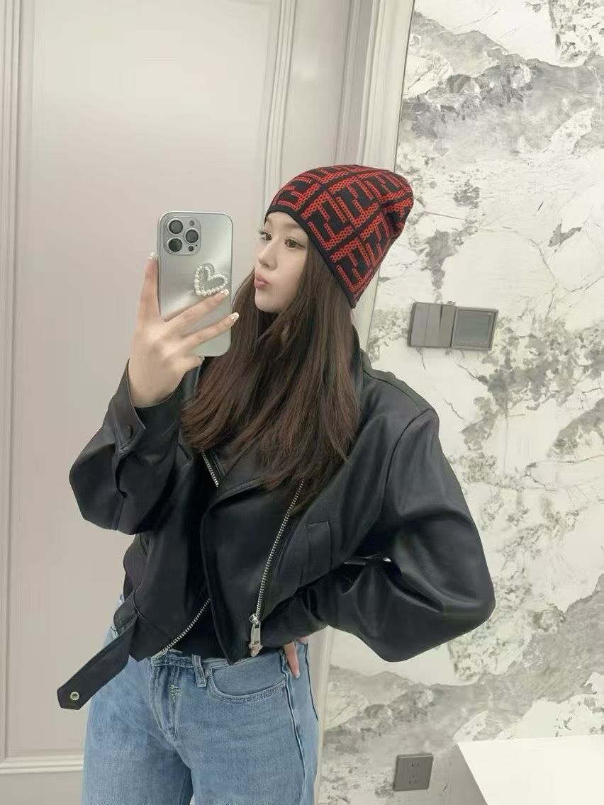 M1R86F31 Fashion hats