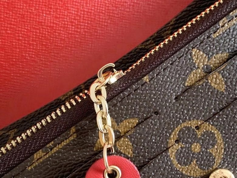 146PE55B Popular leather Wallets
