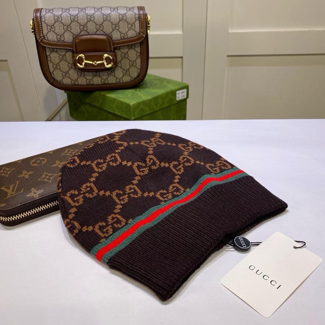 M1R86B66 Fashion hats
