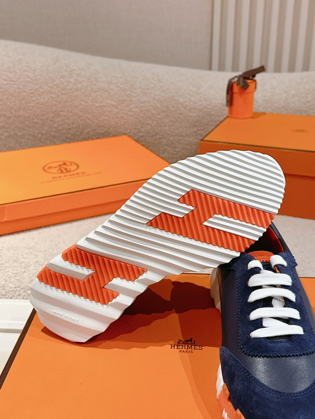 Z2N86H12 Fashion high-quality Shoes