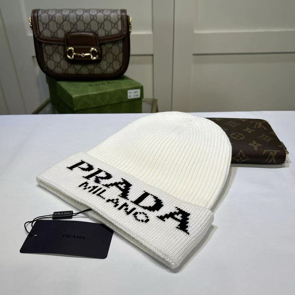 M1R86P82 Fashion hats