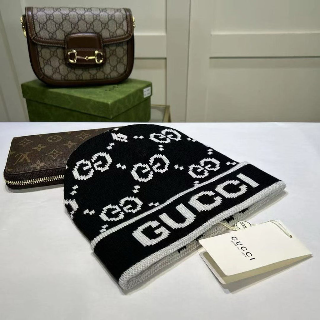 M1R86B35 Fashion hats