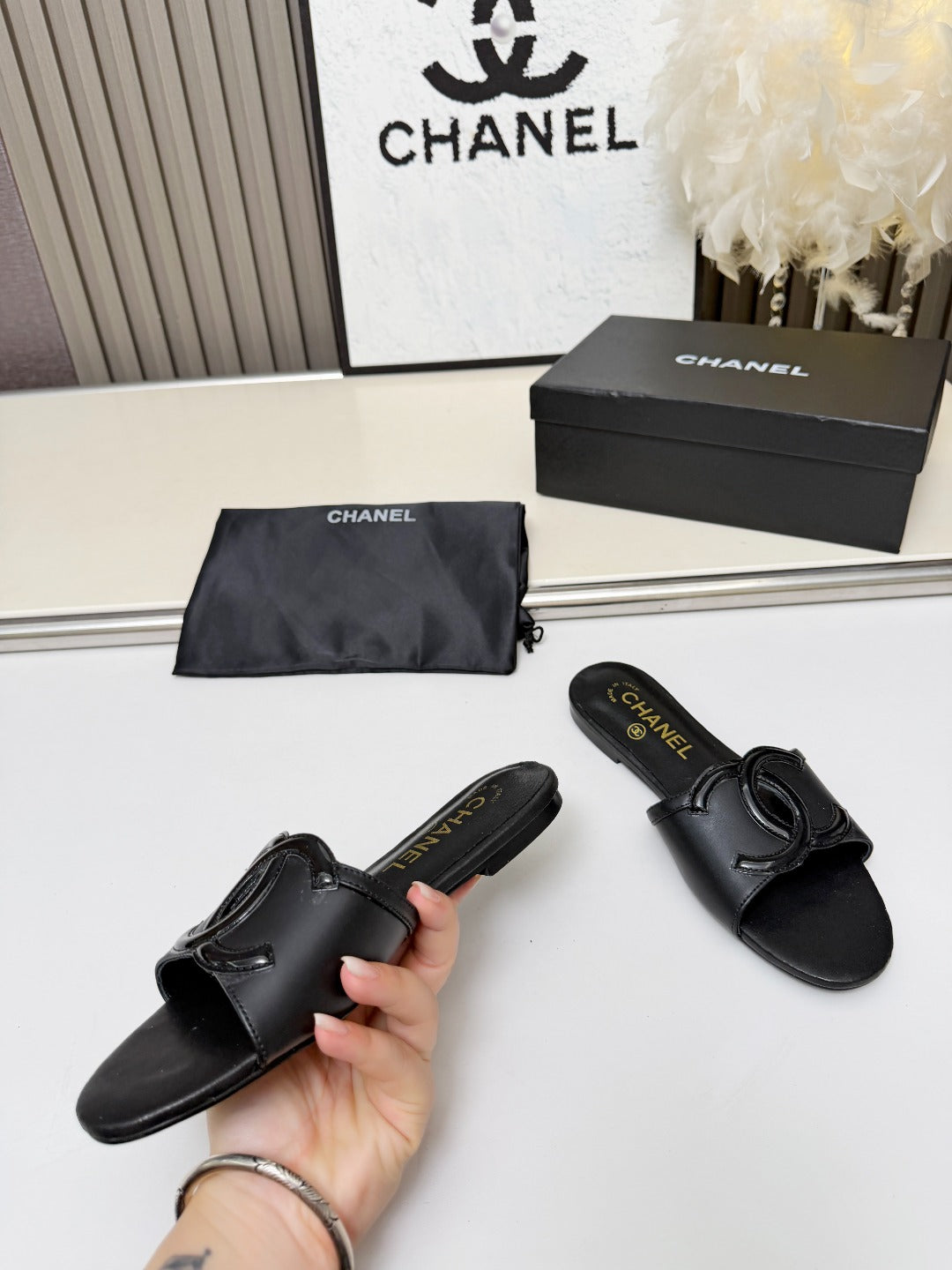 ZPX76C6  Popular high-quality leather slippers