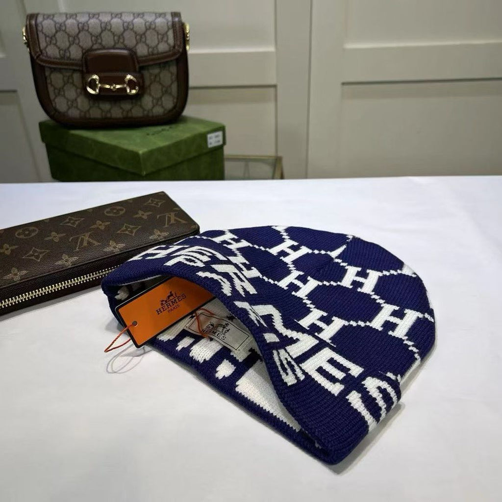 M1R86H43 Fashion hats