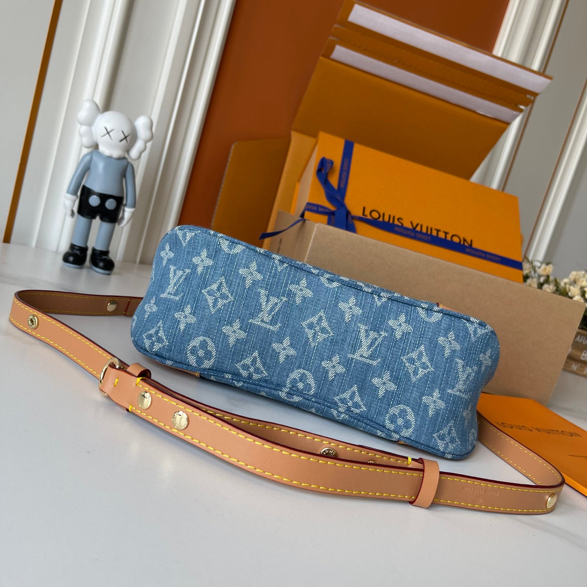 B1R76E04 Fashion bag