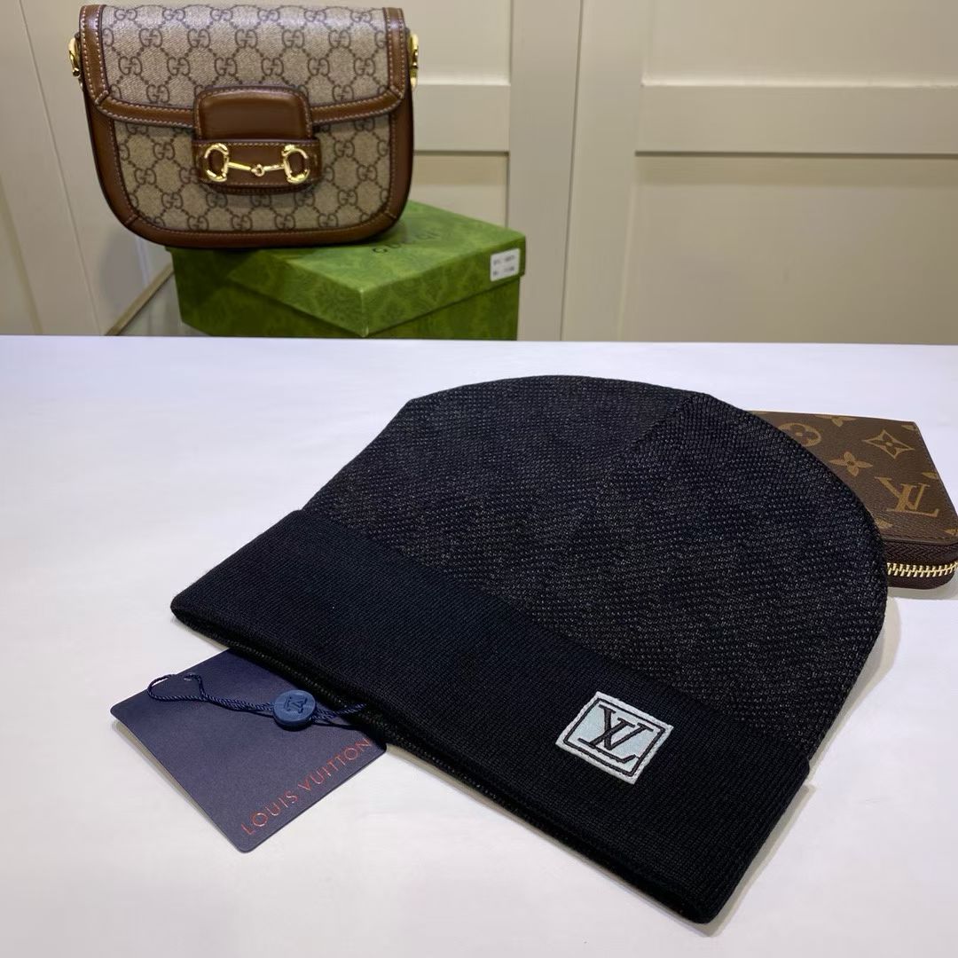 M1R86E34 Fashion hats