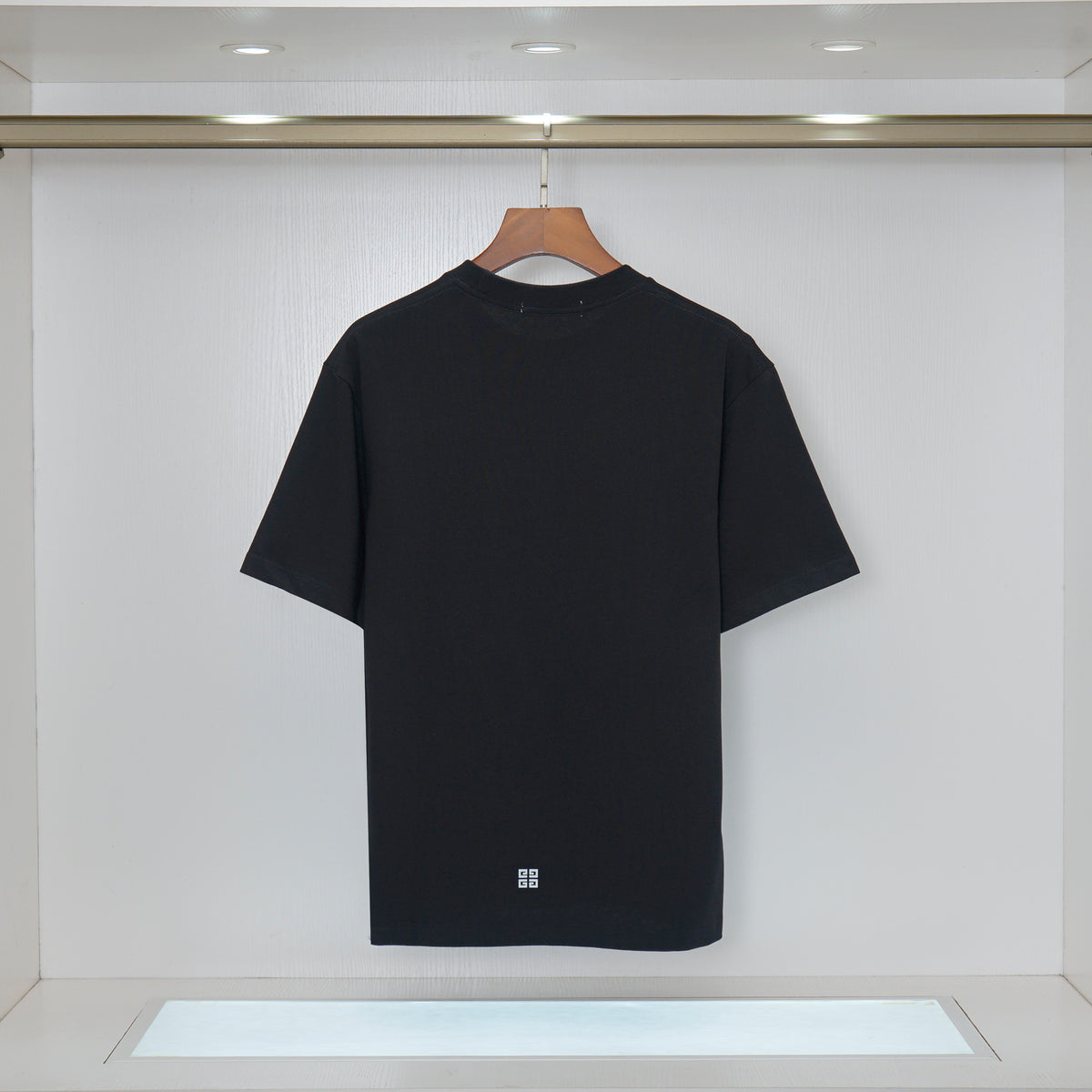 U1R76A6 Popular T-shirts