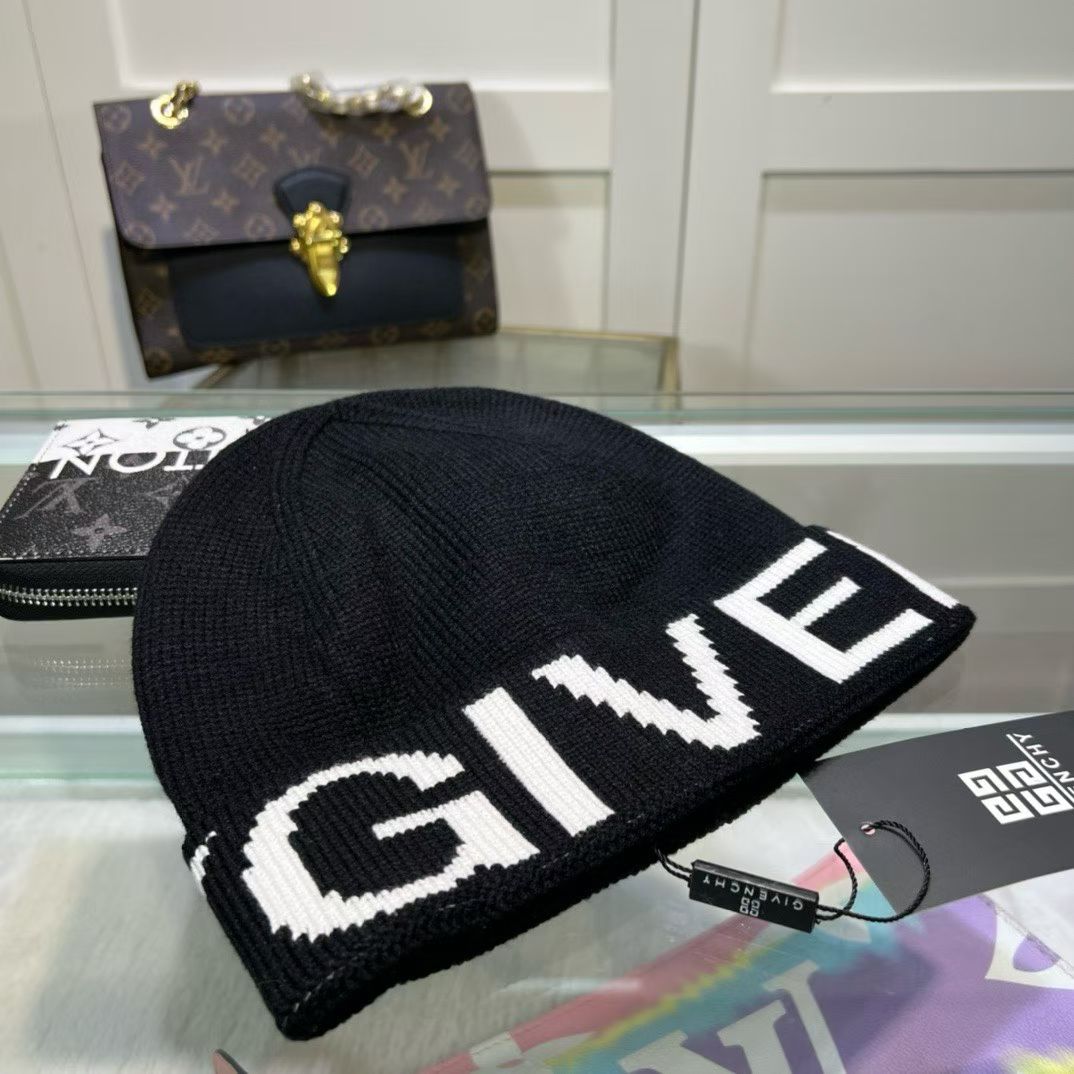 M1R86GV95 Fashion hats