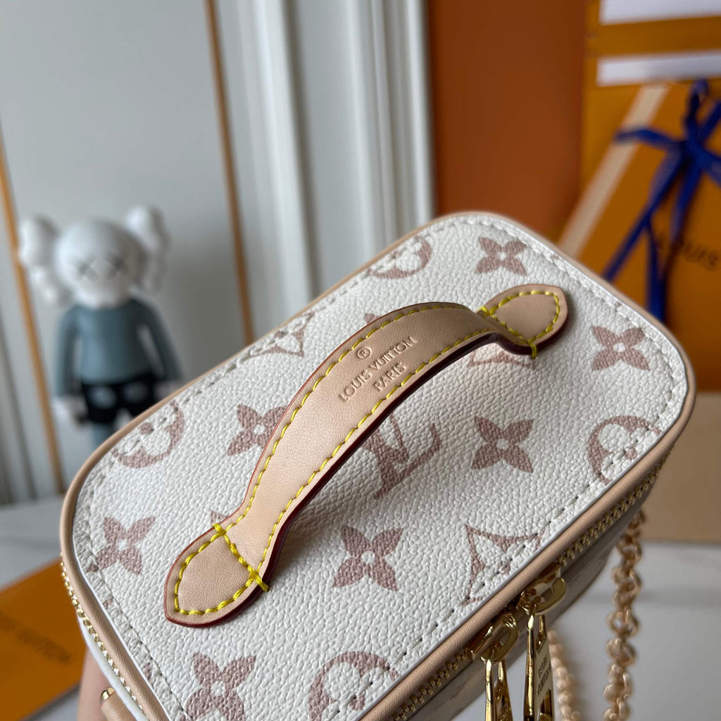 156NE20B Popular leather bag