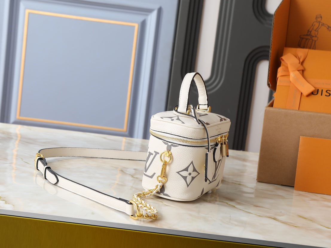 B1P76E2 Fashion leather bag