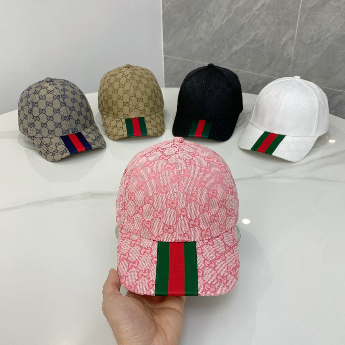 M1R86B131 Fashion hats