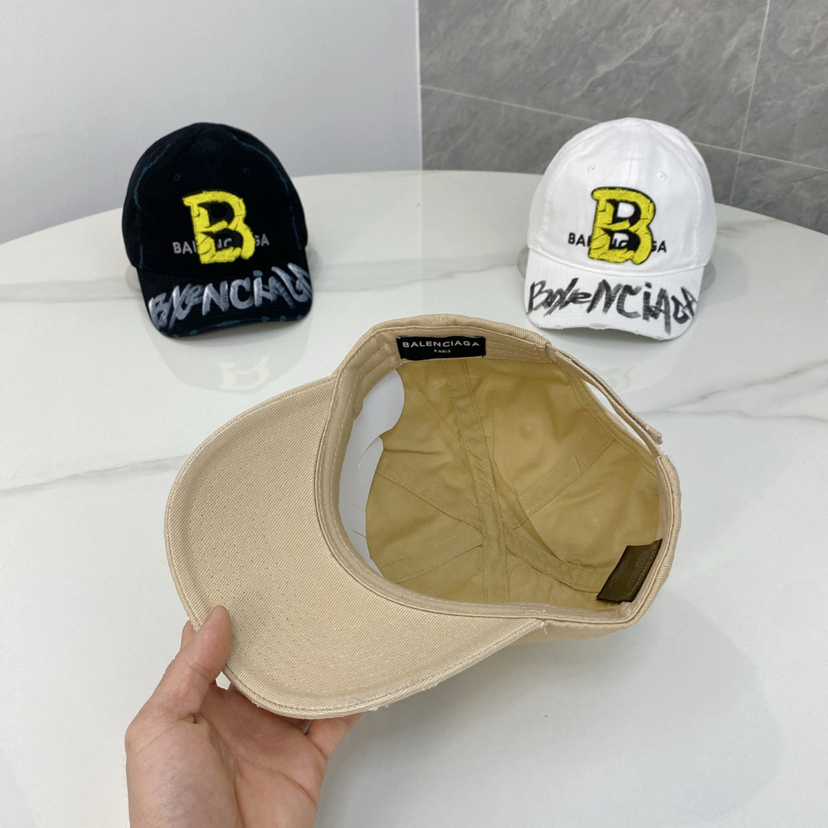 M1R86J128 Fashion hats