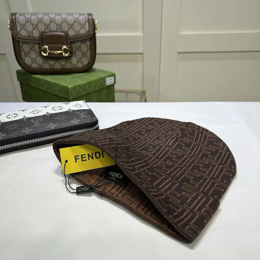 M1R86F39 Fashion hats