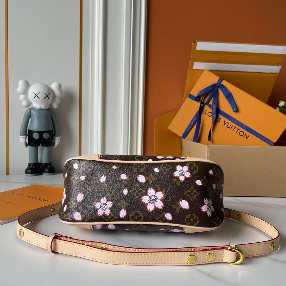 B1R76E01 Fashion leather bag
