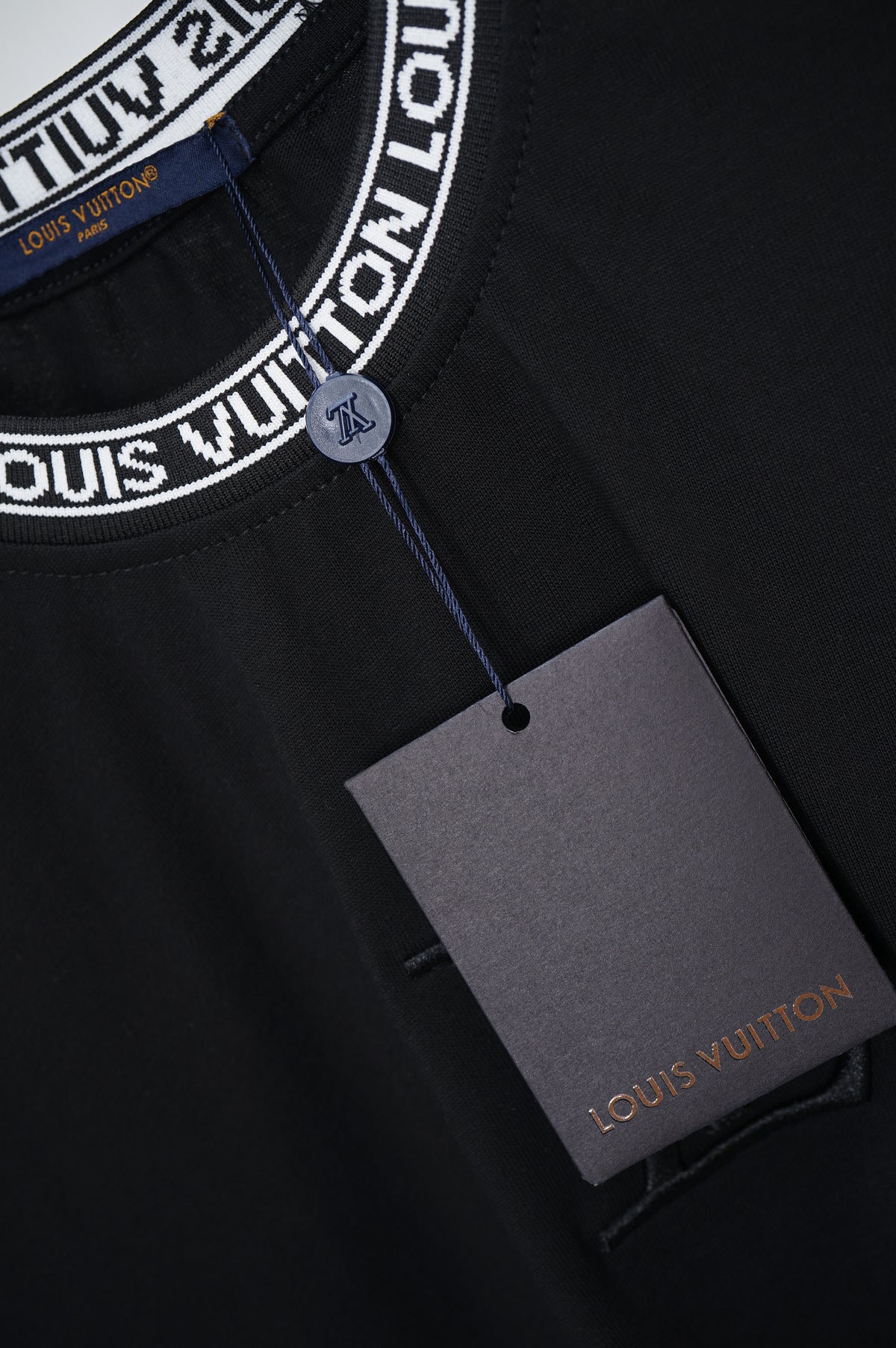 U1R76E21 Popular T-shirts