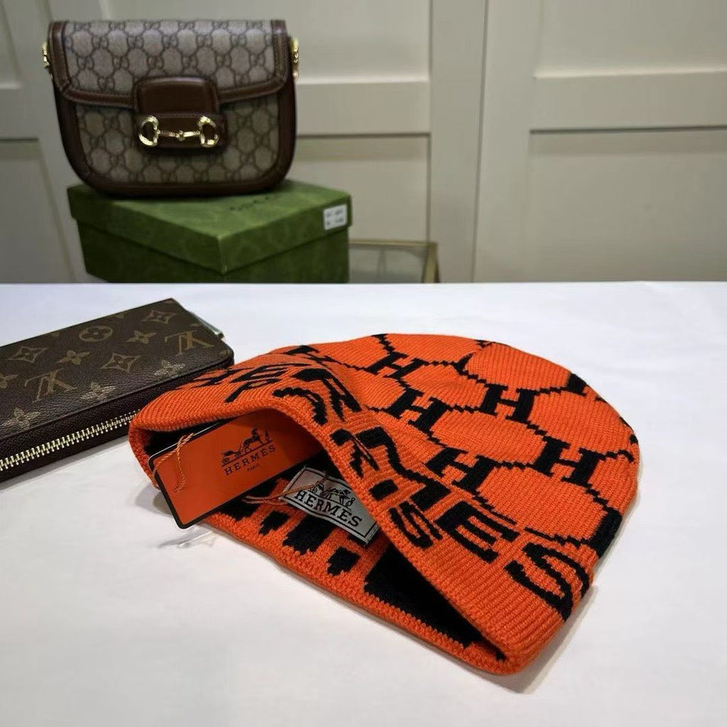 M1R86H43 Fashion hats
