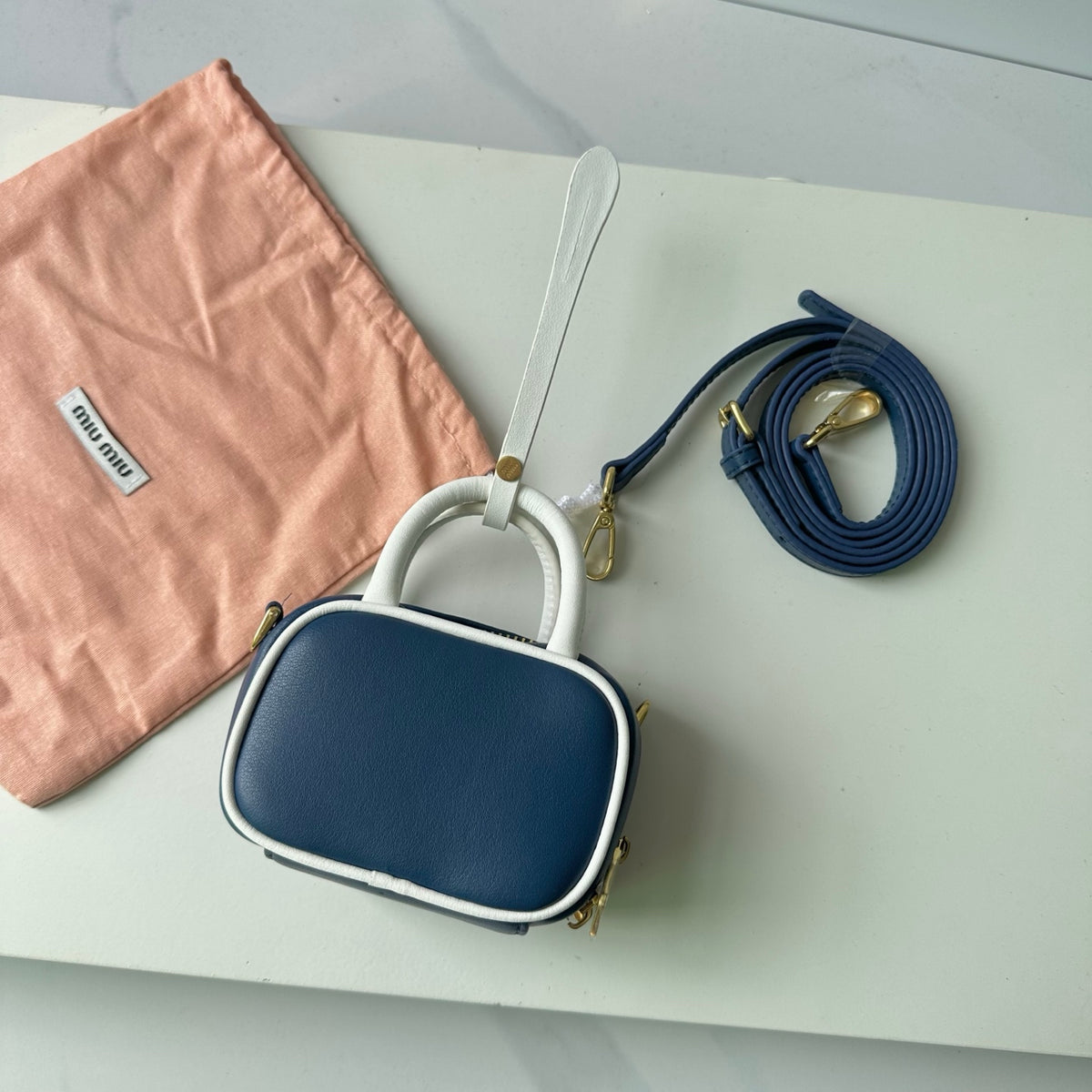 B1P46A164 Popular leather bags