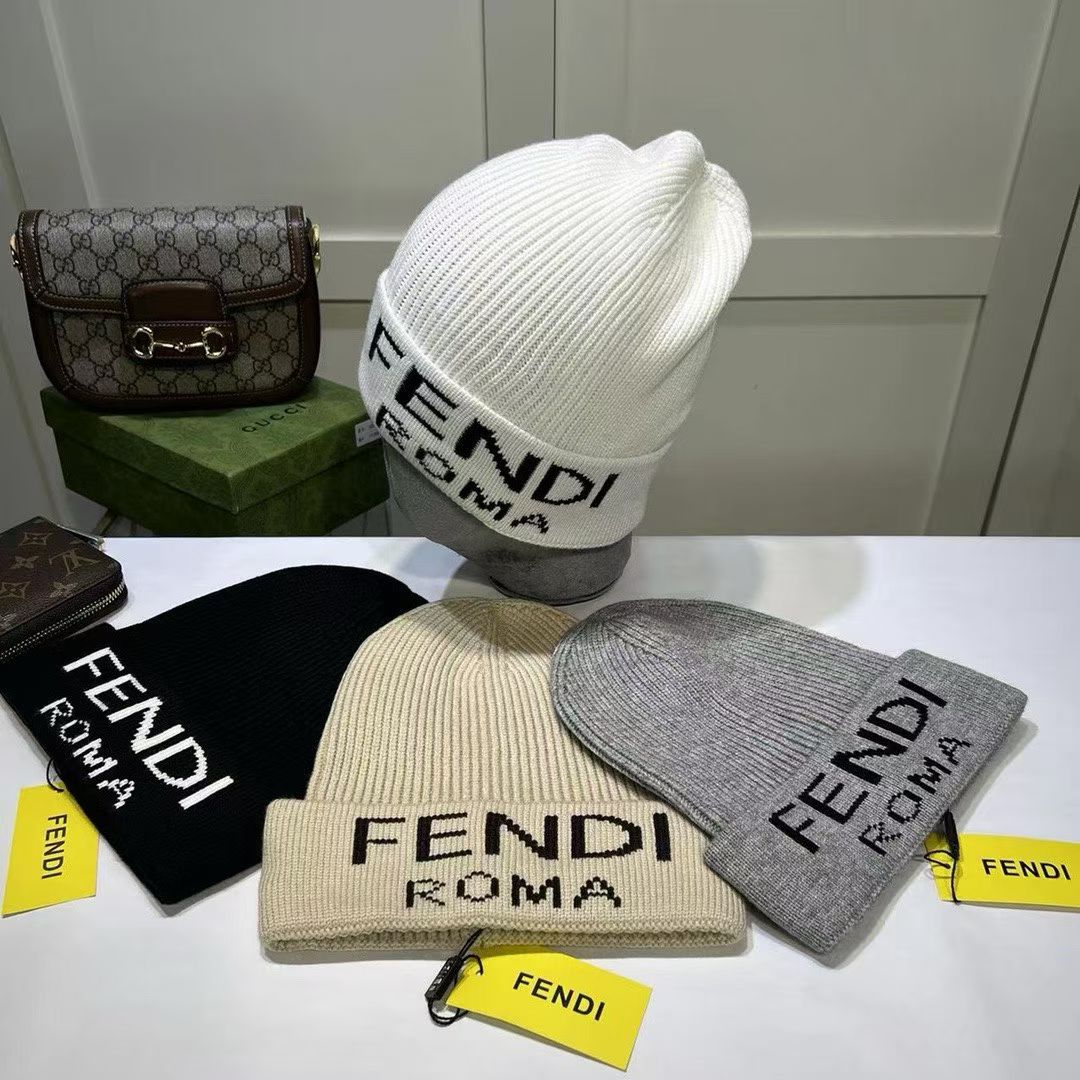 M1R86F47 Fashion hats