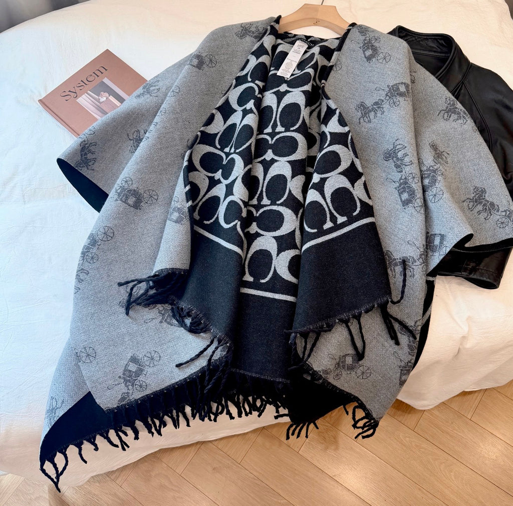 W1R106A28 Fashion cape