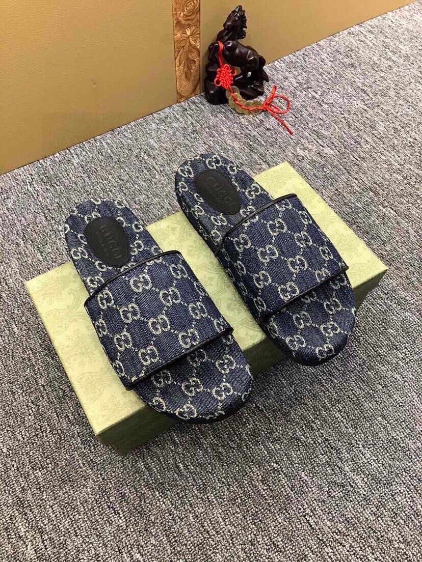 Z5R76B2 Popular Slippers