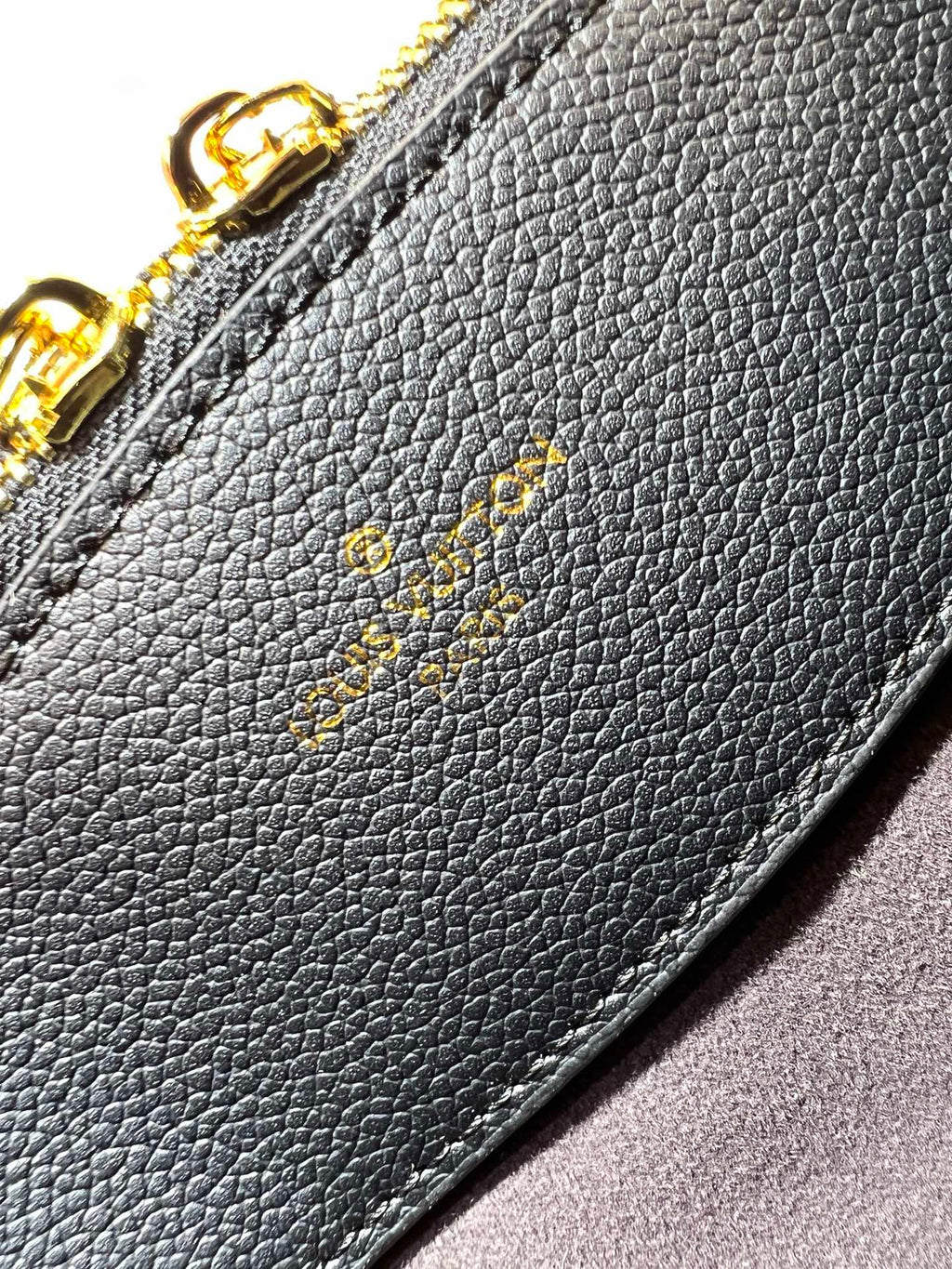 15XE13B Popular  leather bag)