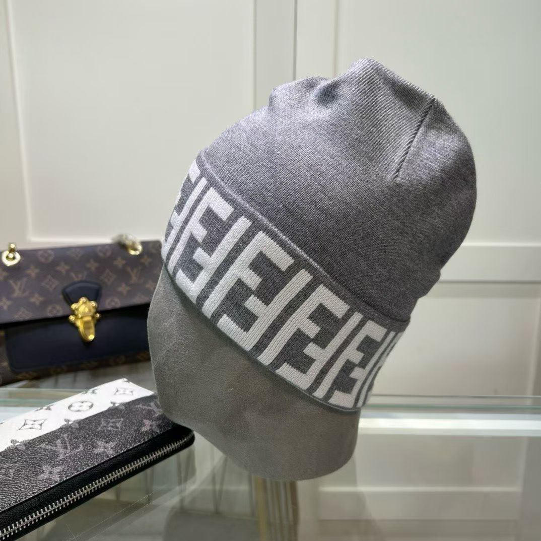 M1R86F32 Fashion hats