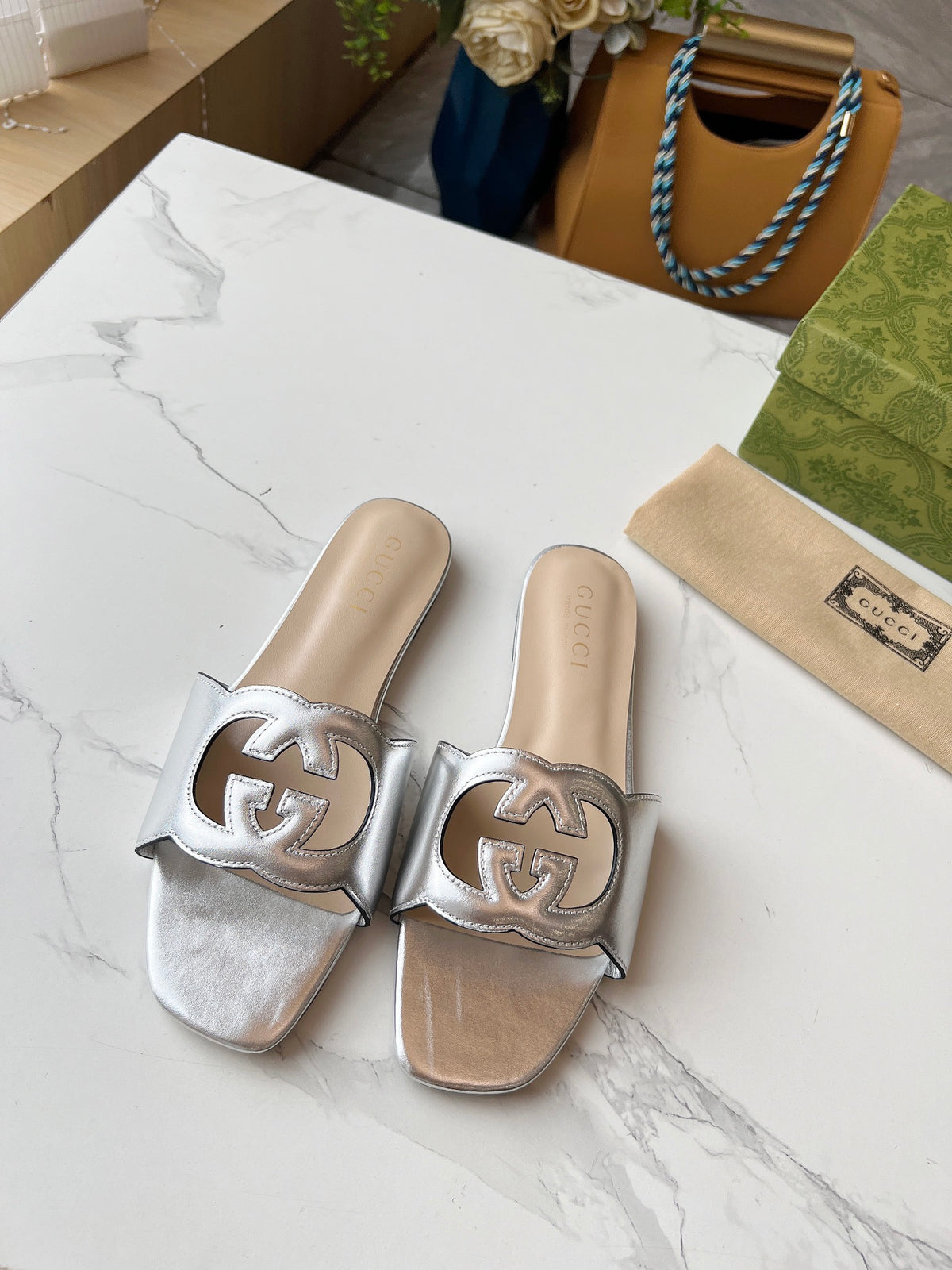 Z2X56B31 Popular high-quality leather Shoes