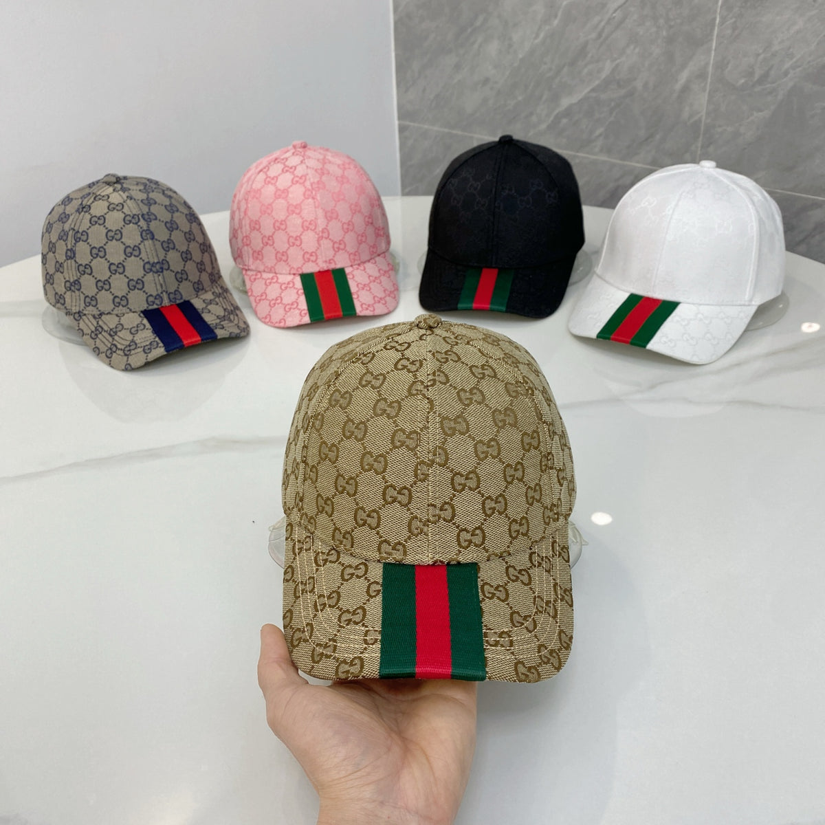 M1R86B131 Fashion hats