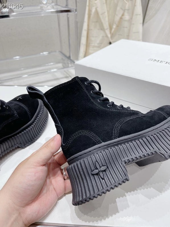 Z2P96A21 Fashion high-quality shoes