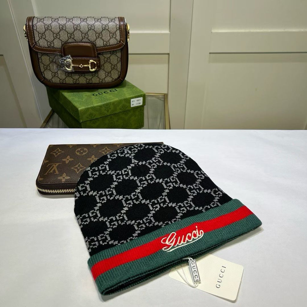 M1R86B48 Fashion hats