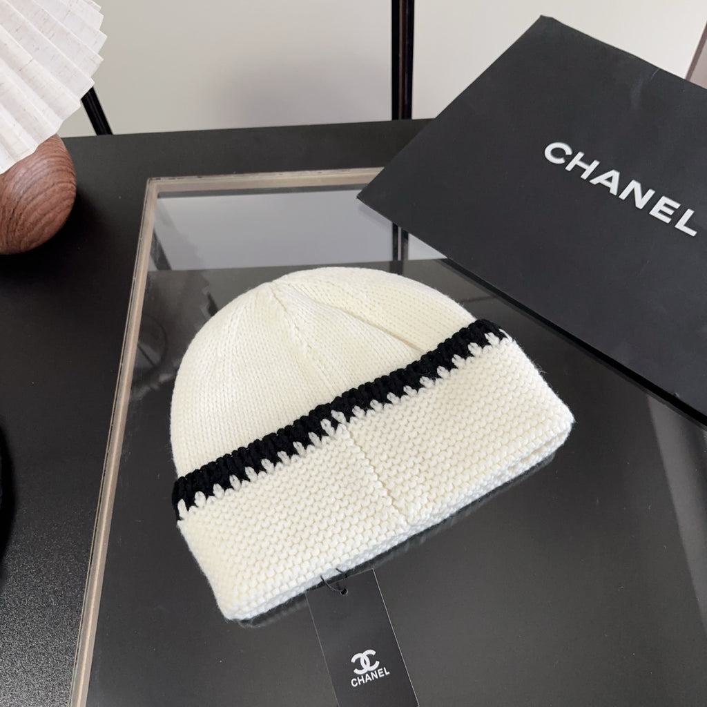 M1R86C26 Fashion hats