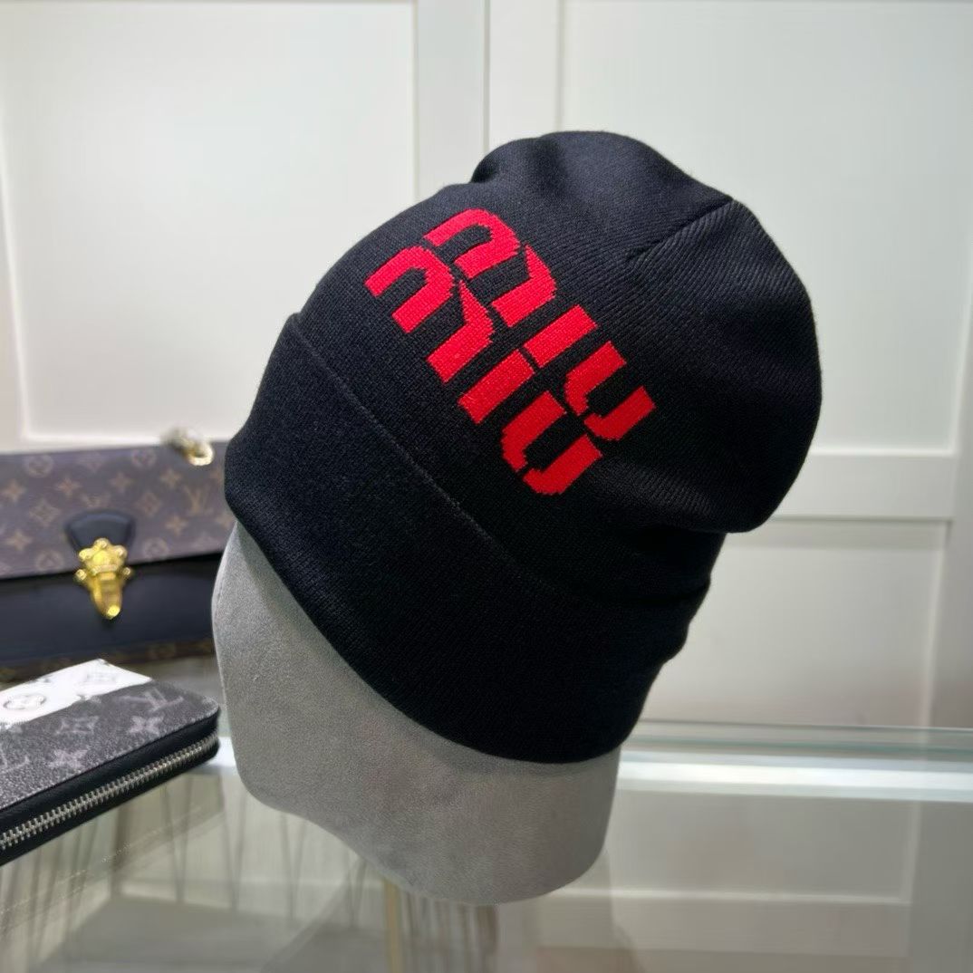 M1R86A28 Fashion hats