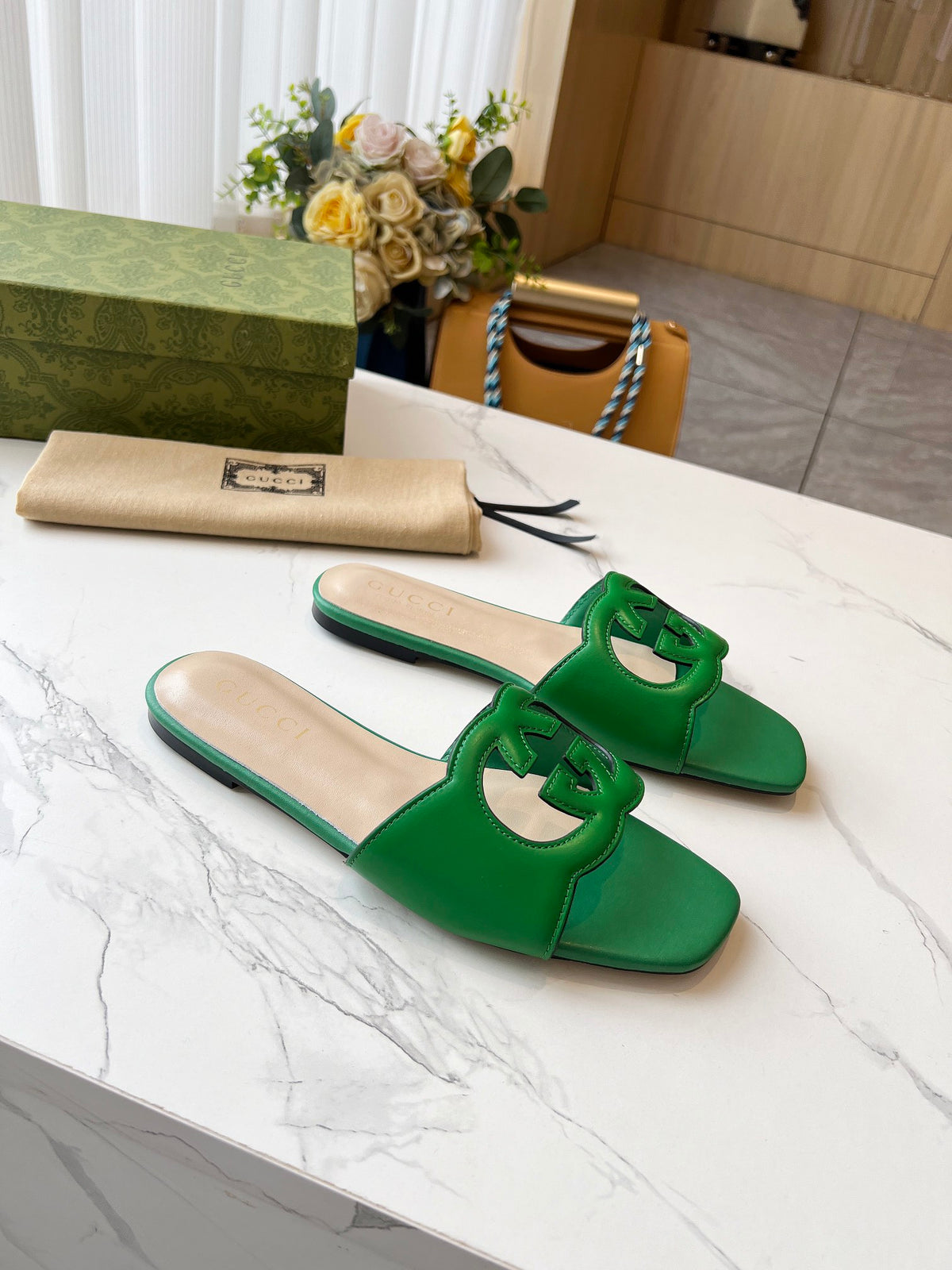 Z2X56B31 Popular high-quality leather Shoes