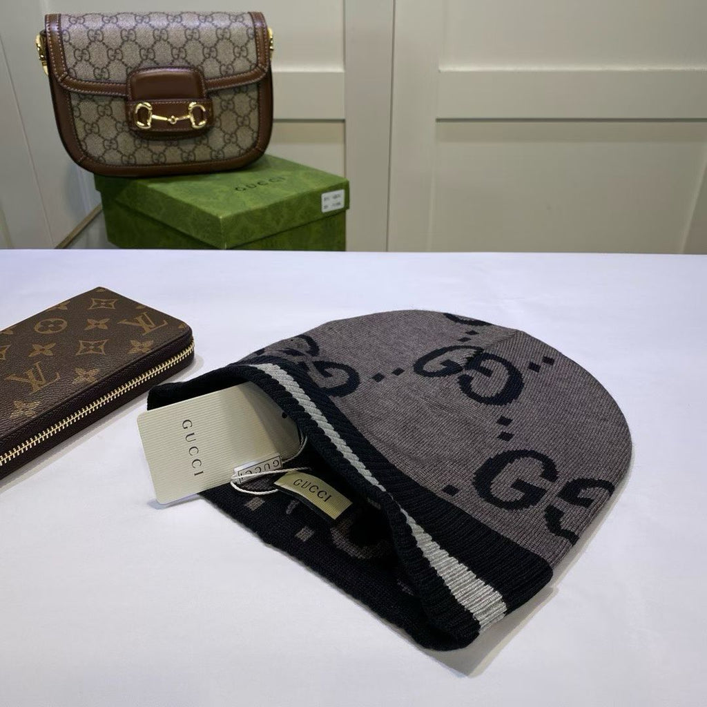 M1R86B62 Fashion hats