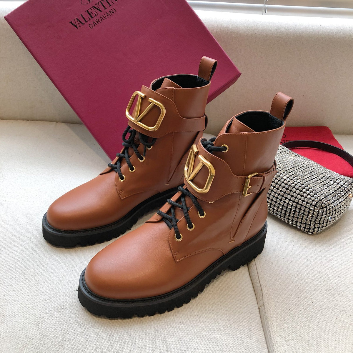 Z2P96VL23 Popular high-quality shoes