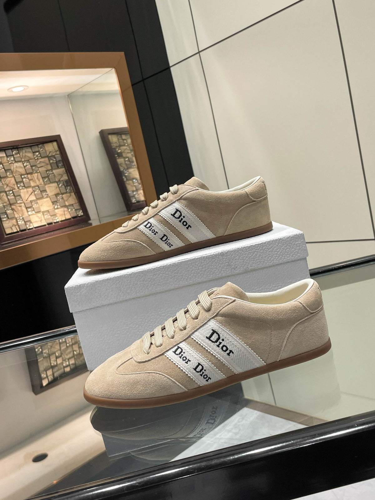 Z2P96D19 Popular high-quality shoes