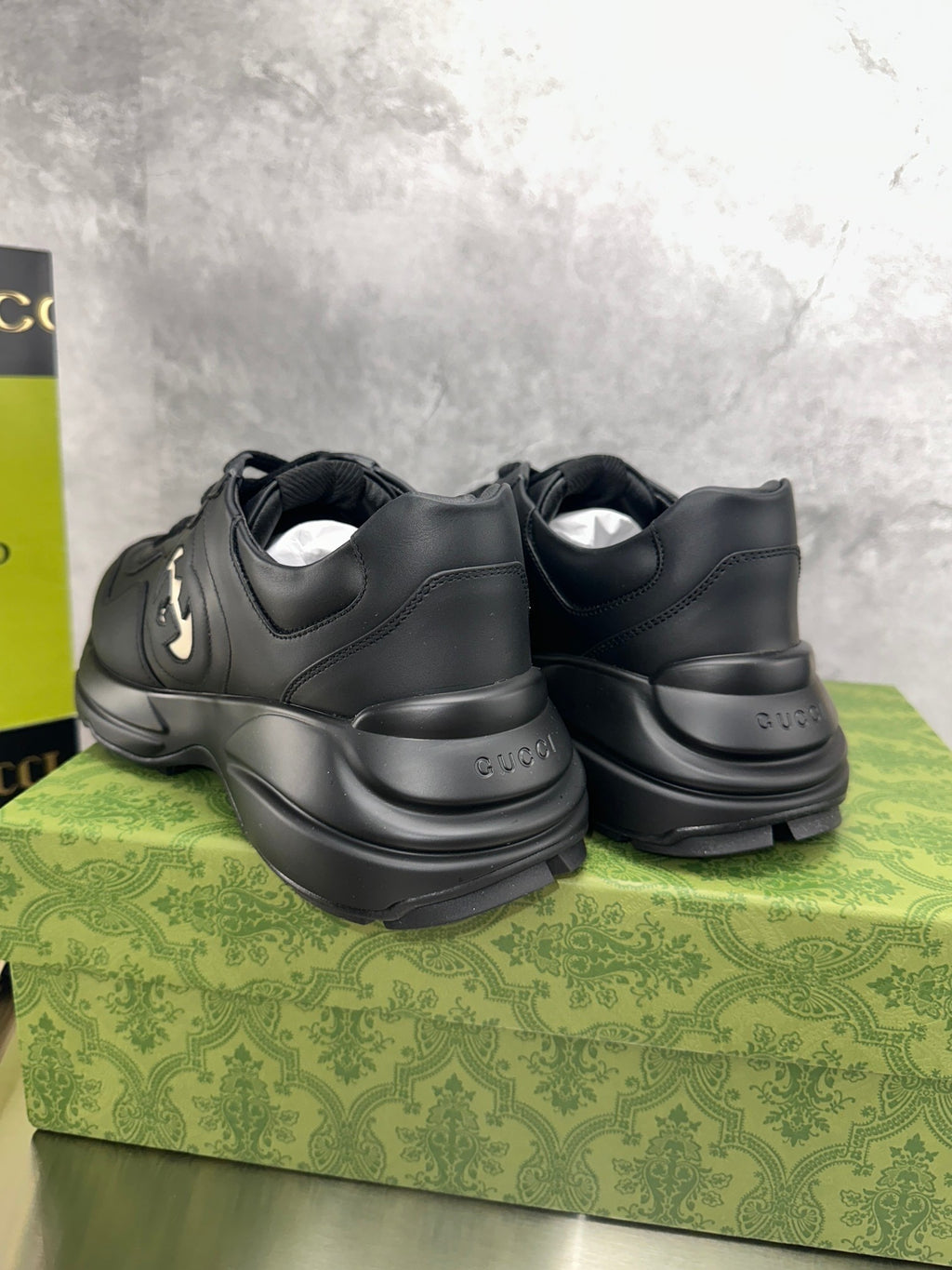 Z2P96B28 Popular high-quality leather shoes