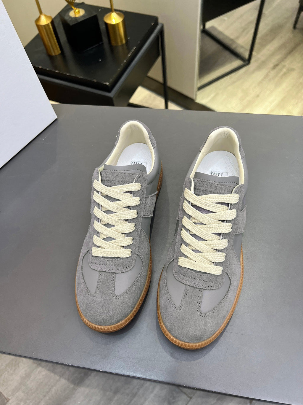 Z2X76A2  Popular high-quality leather shoes