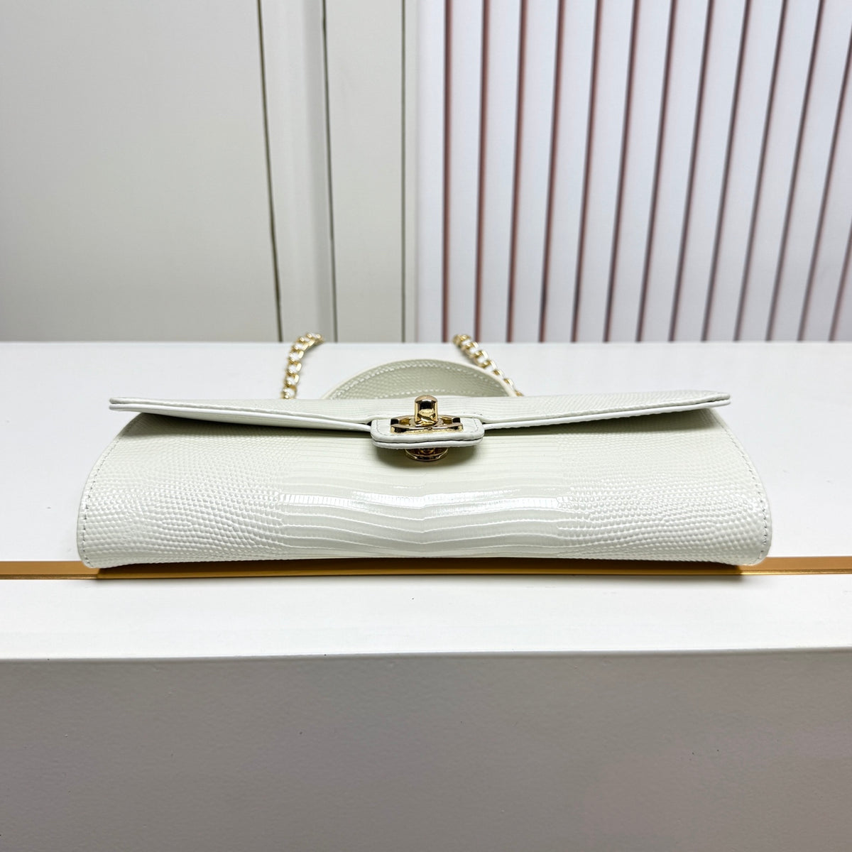 B1N96C25 Popular leather bag