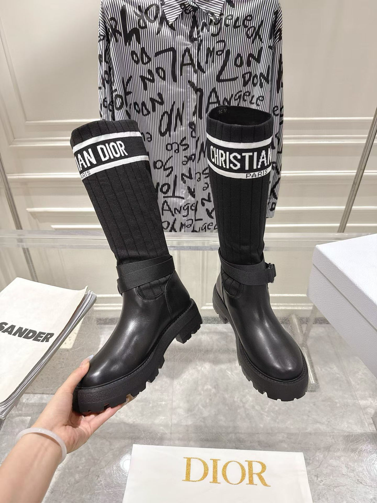 Z2P106D30 Fashion high-quality Boots