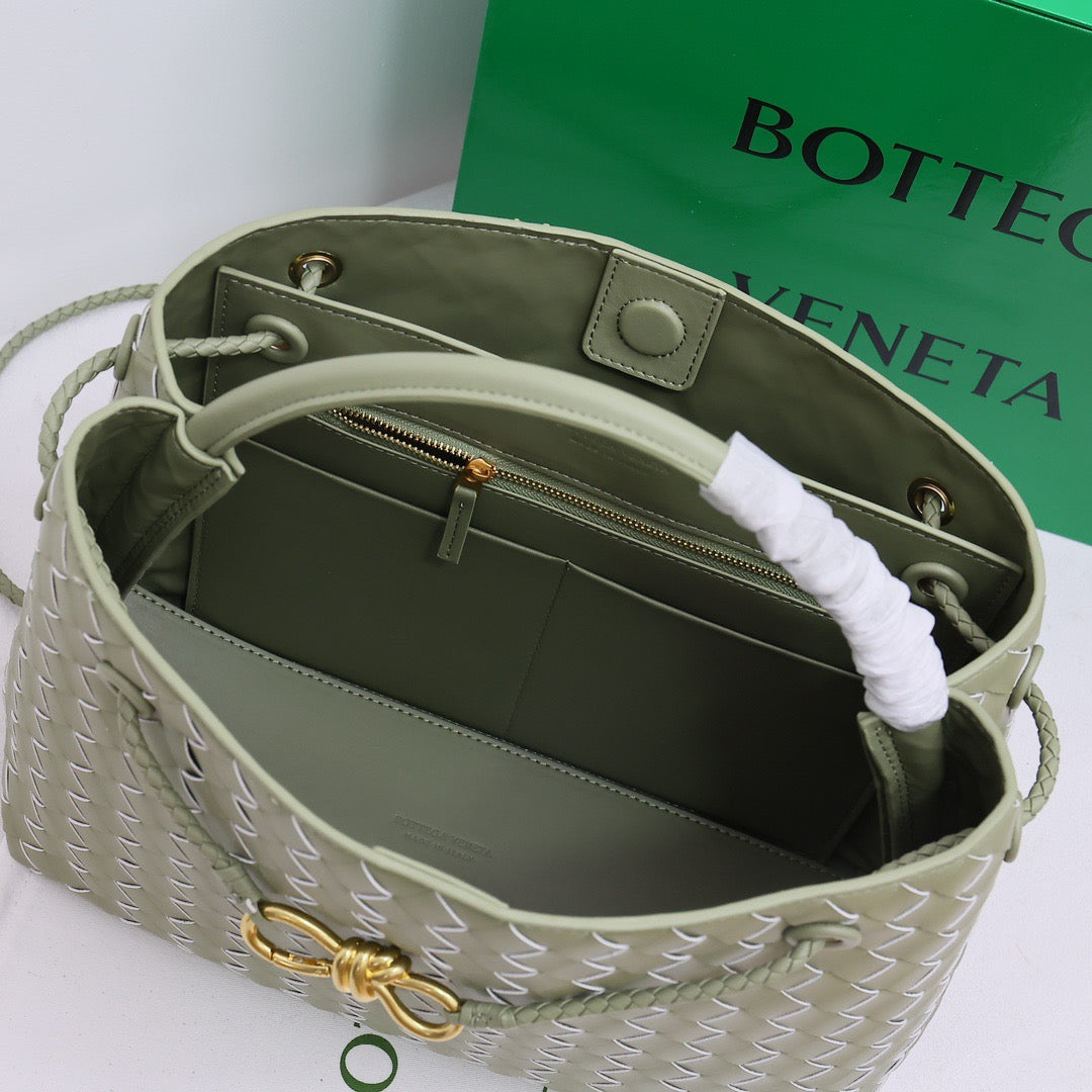 B1X66A35 Fashion high-quality leather bag