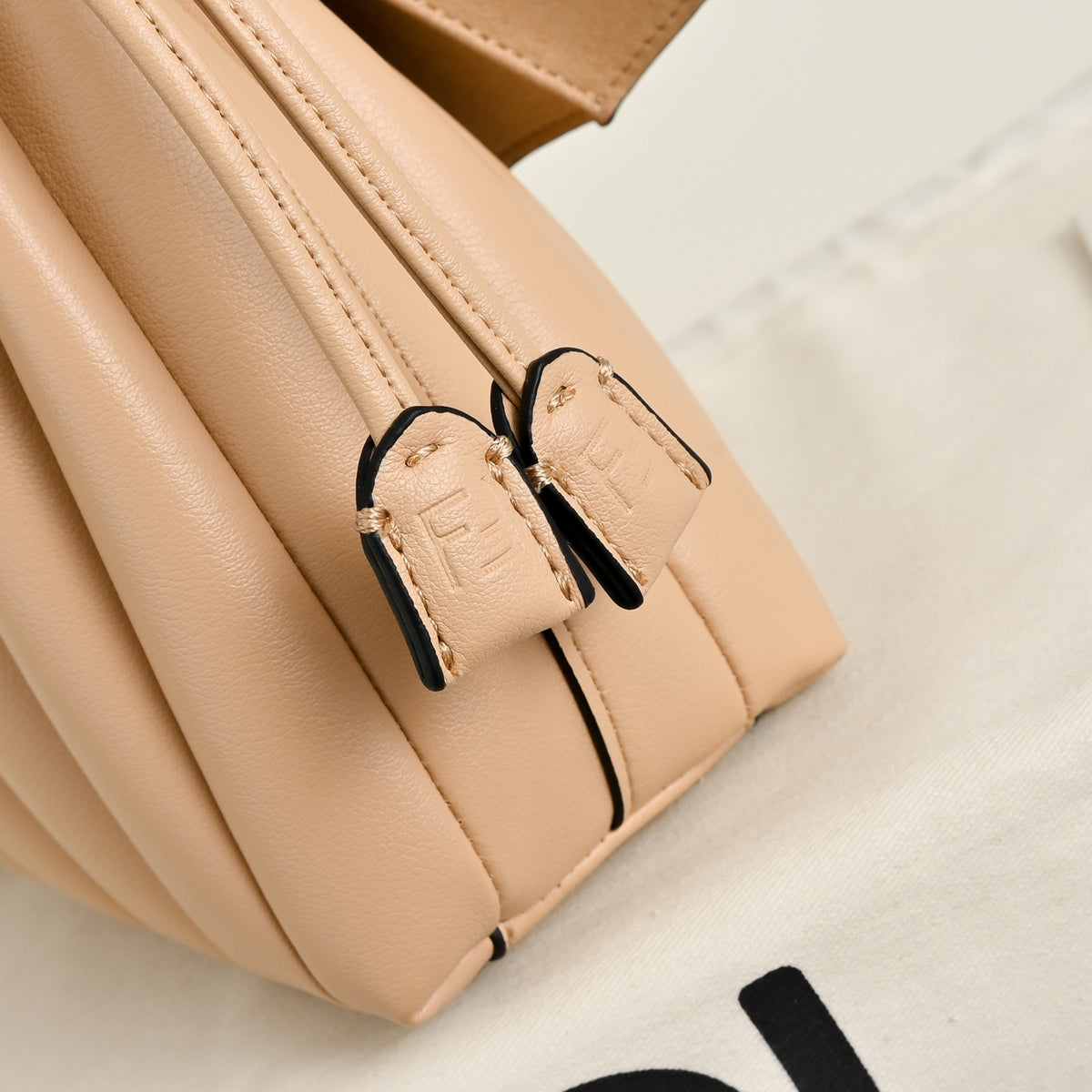 136PF106B Popular leather bag