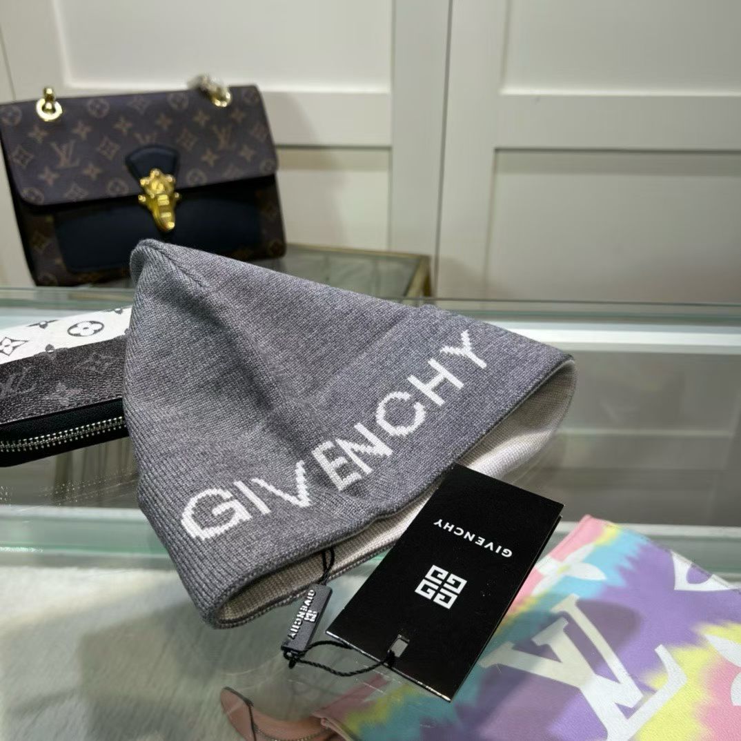 M1R86GV30 Fashion hats