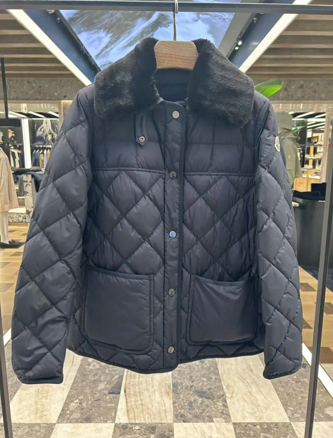 U3R106A17 Fashion down jacket