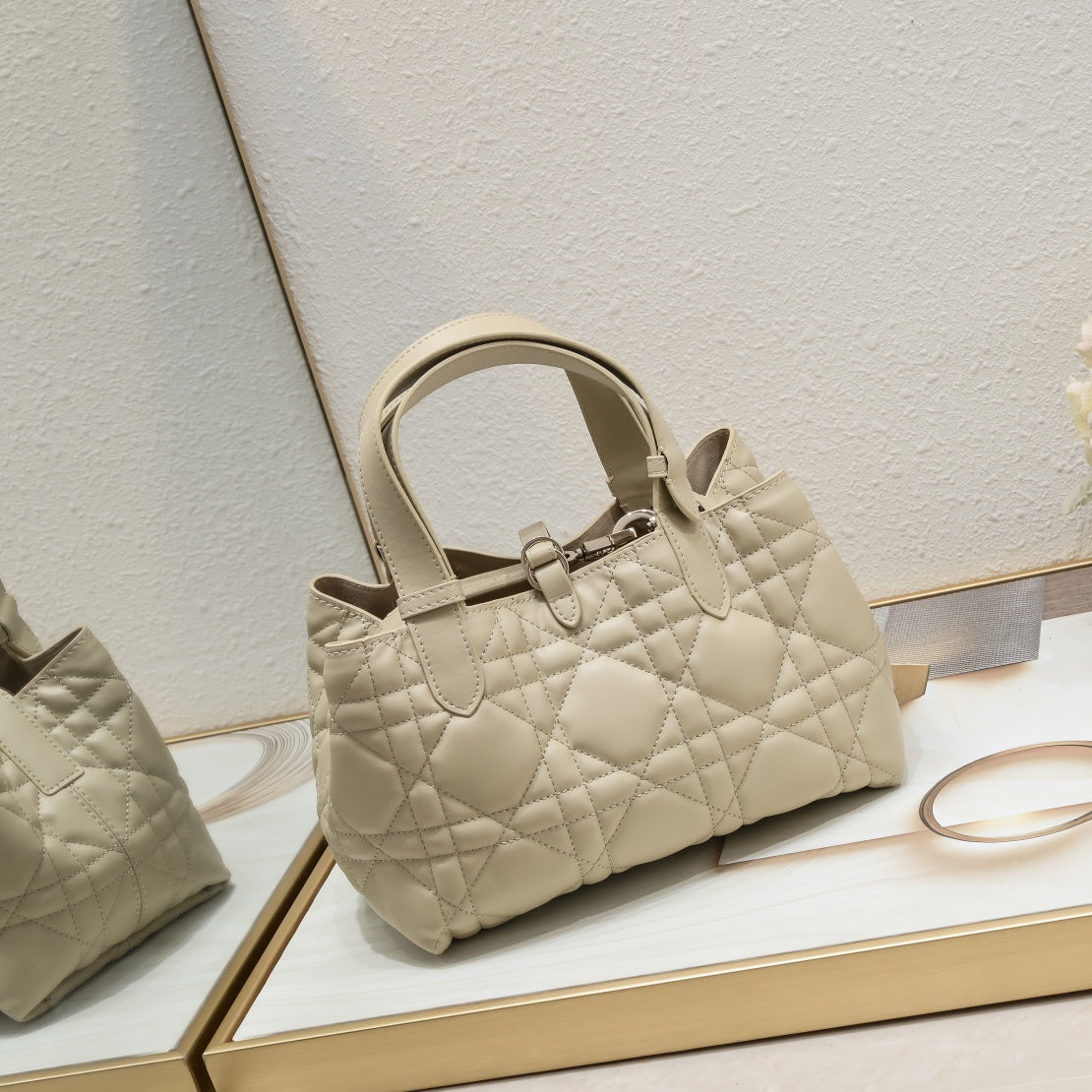 B1N66D2 Popular leather bag