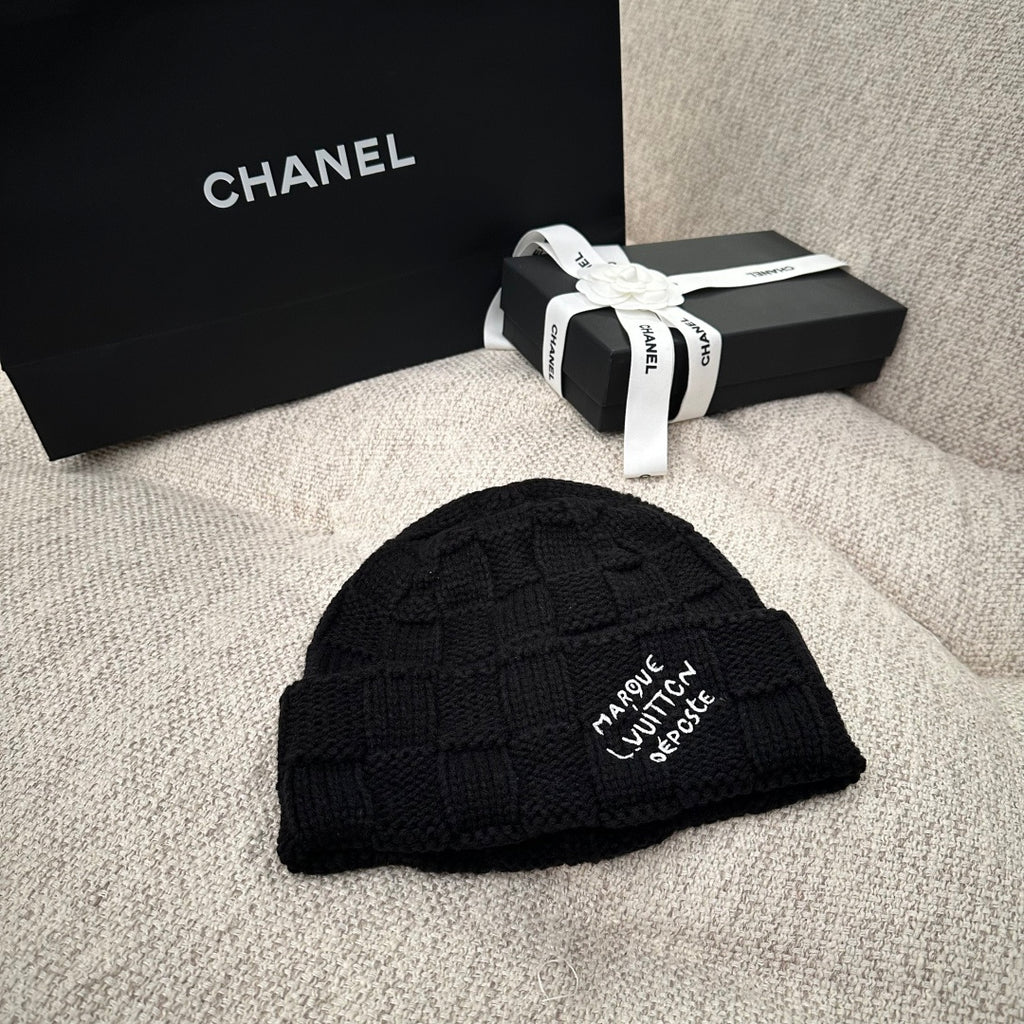 M1R86E9 Fashion hats